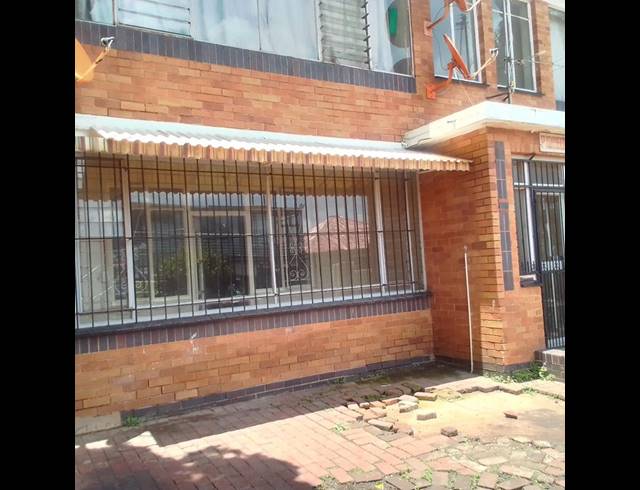 4 BEDROOM APARTMENT FOR SALE IN LA ROCHELLE